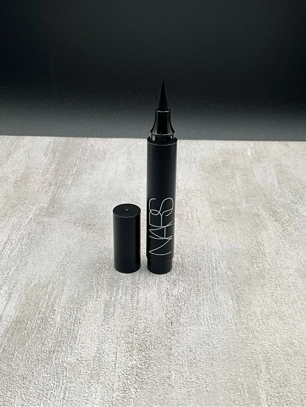 NARS graphic eyeliner marker blackout new